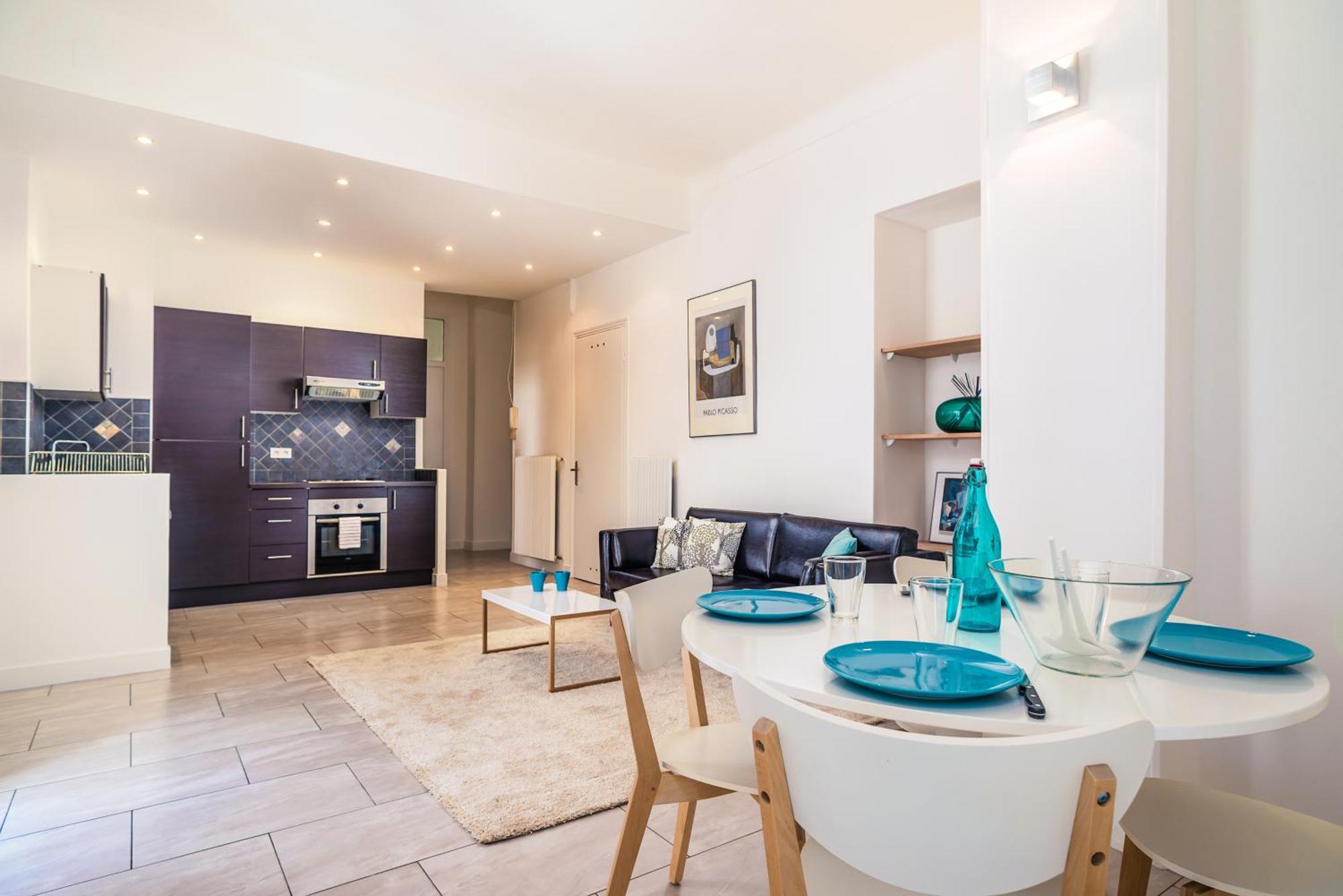 Modern 2-Bedroom City Center Apartment Nicea Zewnętrze zdjęcie